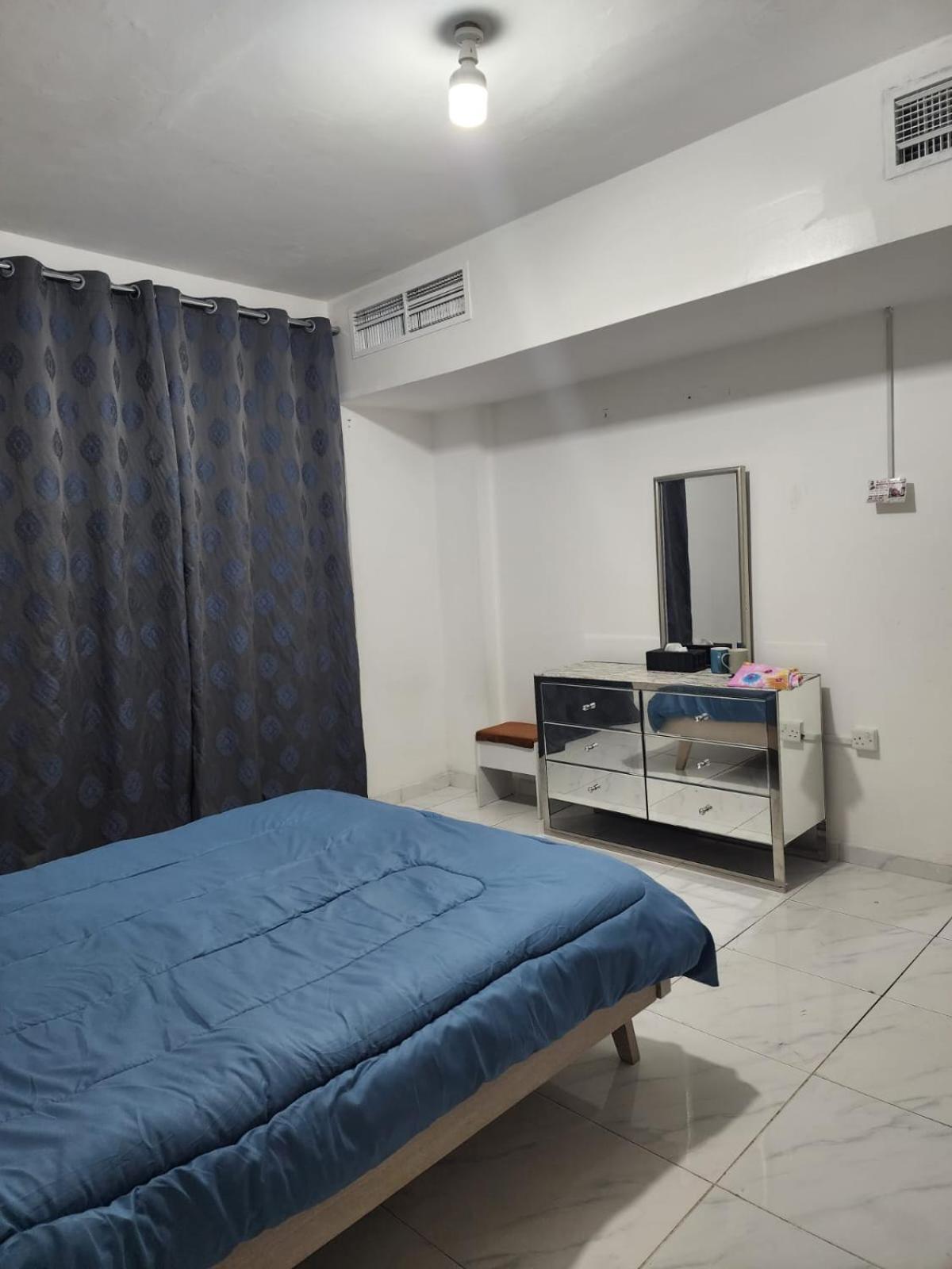 Sharing Motel Rooms Абу-Даби Экстерьер фото